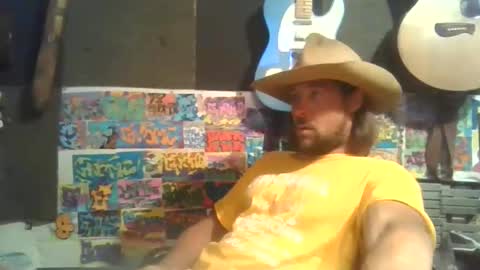 Snapshot of mathydonaski chatting on 10.04.25 mathydonaski online show from 10.04.25