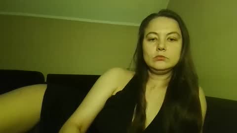 Snapshot of mati1da chatting on 10.23.25 Matild online show from 10.23.25