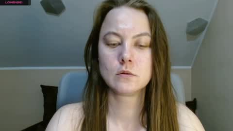 Snapshot of mati1da chatting on 04.15.26 Matild online show from 04.15.26