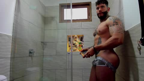 matius foxter online show from 10.10.25