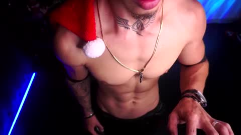 Snapshot of matiusdf chatting on 12.31.24 matius online show from 12.31.24