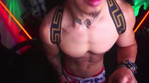 Snapshot of matiusdf chatting on 12.15.25 matius online show from 12.15.25