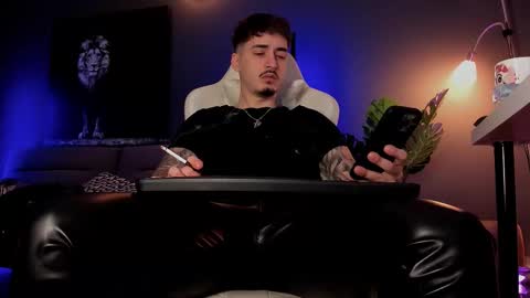 Snapshot of matt_thestud chatting on 03.09.26 Matt online show from 03.09.26