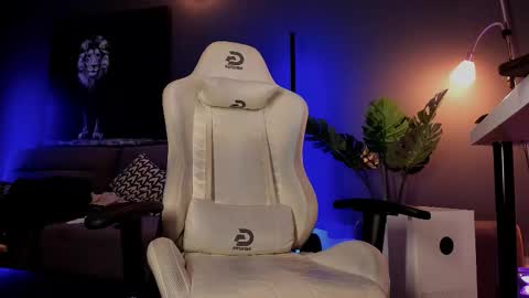 Snapshot of matt_thestud chatting on 03.11.26 Matt online show from 03.11.26