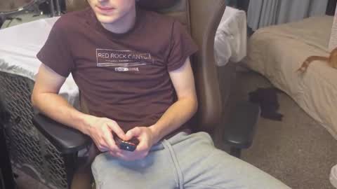 Snapshot of mattcashxxx chatting on 11.24.25 Matt Cash online show from 11.24.25