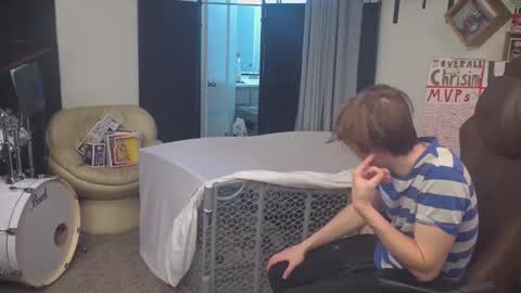 Snapshot of mattcashxxx chatting on 11.30.25 Matt Cash online show from 11.30.25