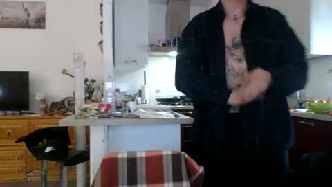 matteushh87 online show from 02.25.25