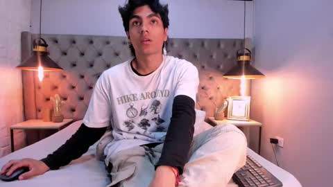 Snapshot of mattfiore chatting on 11.20.25 mattfiore online show from 11.20.25