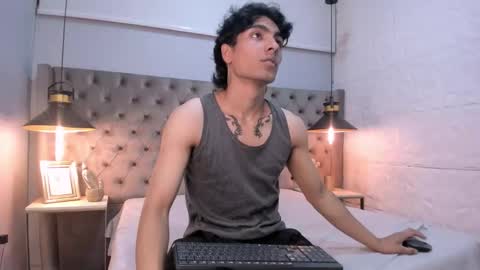 Snapshot of mattfiore chatting on 11.24.25 mattfiore online show from 11.24.25