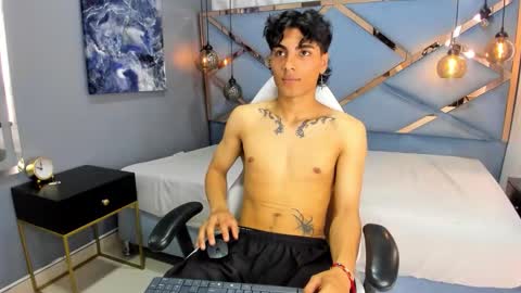 Snapshot of mattfiore chatting on 11.29.25 mattfiore online show from 11.29.25