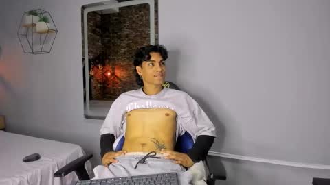 Snapshot of mattfiore chatting on 12.13.25 mattfiore online show from 12.13.25