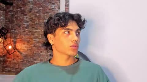 Snapshot of mattfiore chatting on 12.14.25 mattfiore online show from 12.14.25