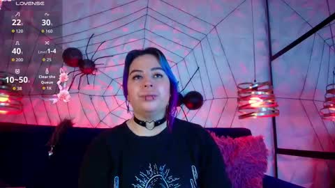 Snapshot of matti_sofia chatting on 11.13.25 TATIANA AND ROUS online show from 11.13.25