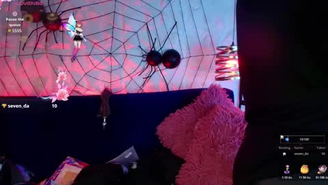 Snapshot of matti_sofia chatting on 11.17.25 TATIANA AND ROUS online show from 11.17.25