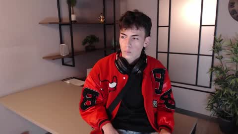 Snapshot of mattideluca chatting on 12.13.24 Matti online show from 12.13.24