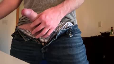 Snapshot of mattiufr chatting on 12.17.24 Matt online show from 12.17.24