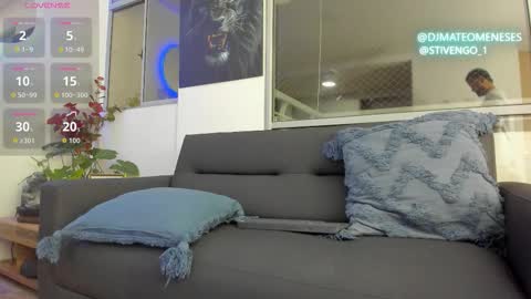 Snapshot of mattmeness chatting on 11.08.25 MattMeness online show from 11.08.25