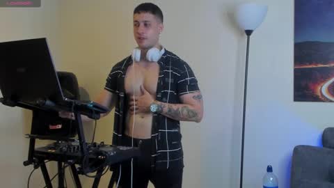 mattsaill_ online show from 09.26.25