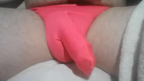 Snapshot of mattty13 chatting on 05.19.26 Hairy Bud online show from 05.19.26