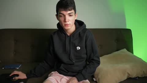 Snapshot of mattyaiden chatting on 02.18.26 Matty Aiden online show from 02.18.26