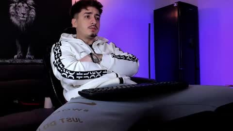 Snapshot of mattytwink69 chatting on 01.10.25 Matt online show from 01.10.25