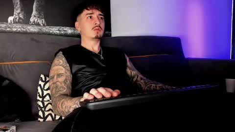 Snapshot of mattytwink69 chatting on 02.23.25 Matt online show from 02.23.25