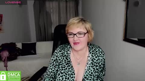 Lana online show from 01.03.25