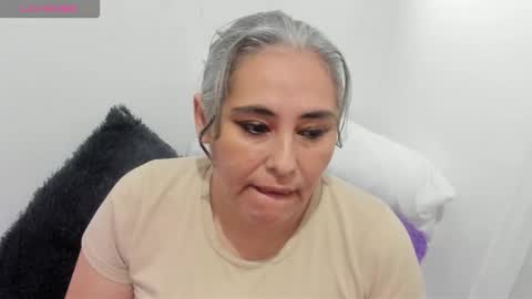 Snapshot of mature_gold1 chatting on 02.09.26 danna mature online show from 02.09.26