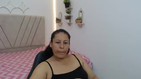 Snapshot of mature_martina_ chatting on 04.21.26 Martina online show from 04.21.26