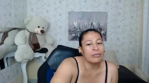 Snapshot of mature_martina_ chatting on 05.07.26 Martina online show from 05.07.26
