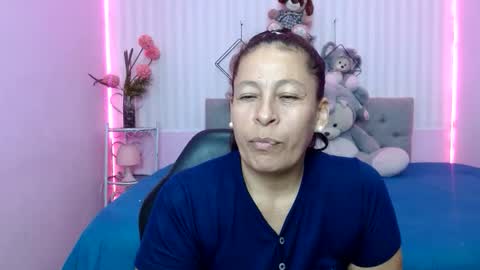 Snapshot of mature_martina_ chatting on 05.22.26 Martina online show from 05.22.26