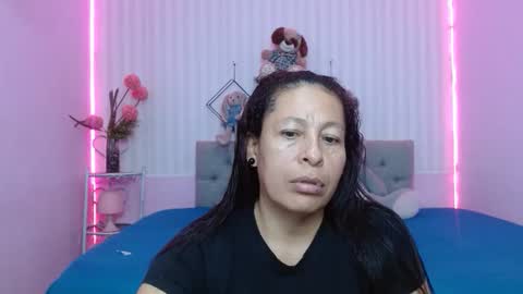 Snapshot of mature_martina_ chatting on 05.28.26 Martina online show from 05.28.26
