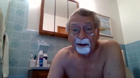 Snapshot of maturecouple1954 chatting on 11.07.25 SXECPL55 at G mail Dot Com online show from 11.07.25