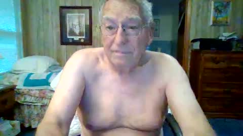 Snapshot of maturecouple1954 chatting on 12.05.25 SXECPL55 at G mail Dot Com online show from 12.05.25