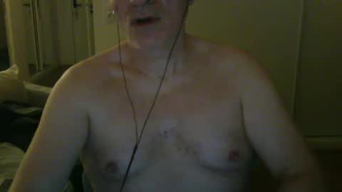 Snapshot of maturehotman chatting on 12.15.24 maturehotman online show from 12.15.24