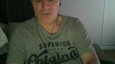 Snapshot of maturehotman chatting on 01.15.25 maturehotman online show from 01.15.25