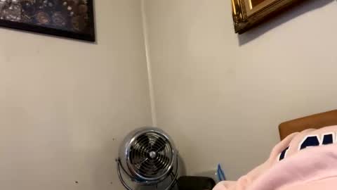 Snapshot of maturejerky chatting on 11.17.25 maturejerky online show from 11.17.25