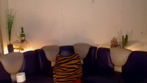 maturity_mommy_intown online show from 11.05.25