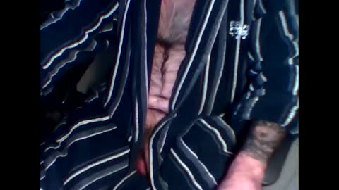 Snapshot of mauni1964 chatting on 01.28.25 mauni1964 online show from 01.28.25