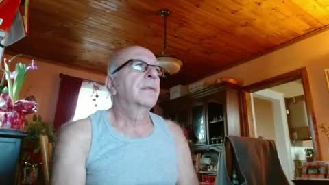 Maurice online show from 12.24.24
