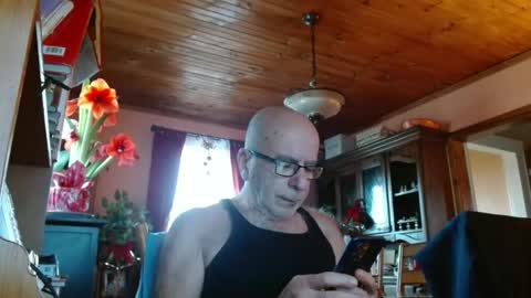 Maurice online show from 01.04.25