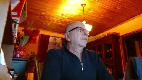 Maurice online show from 01.08.25