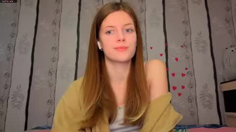Snapshot of maurineneverman chatting on 06.29.26 Lucy online show from 06.29.26