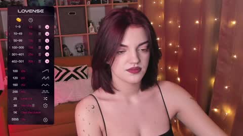 Snapshot of mavis_crystal chatting on 12.06.24 Mavis online show from 12.06.24