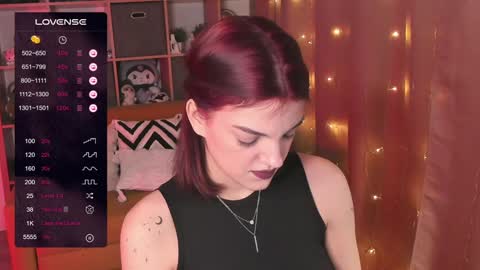 Snapshot of mavis_crystal chatting on 12.12.24 Mavis online show from 12.12.24
