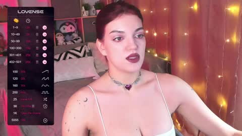 Snapshot of mavis_crystal chatting on 12.16.24 Mavis online show from 12.16.24