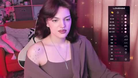 Snapshot of mavis_crystal chatting on 03.07.25 Mavis online show from 03.07.25