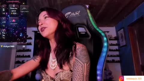 Hilary online show from 01.30.25