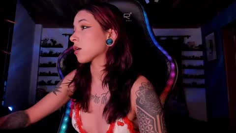 Hilary online show from 02.13.25