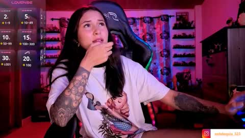 Snapshot of mavis_fuentes chatting on 02.04.26 Hilary online show from 02.04.26